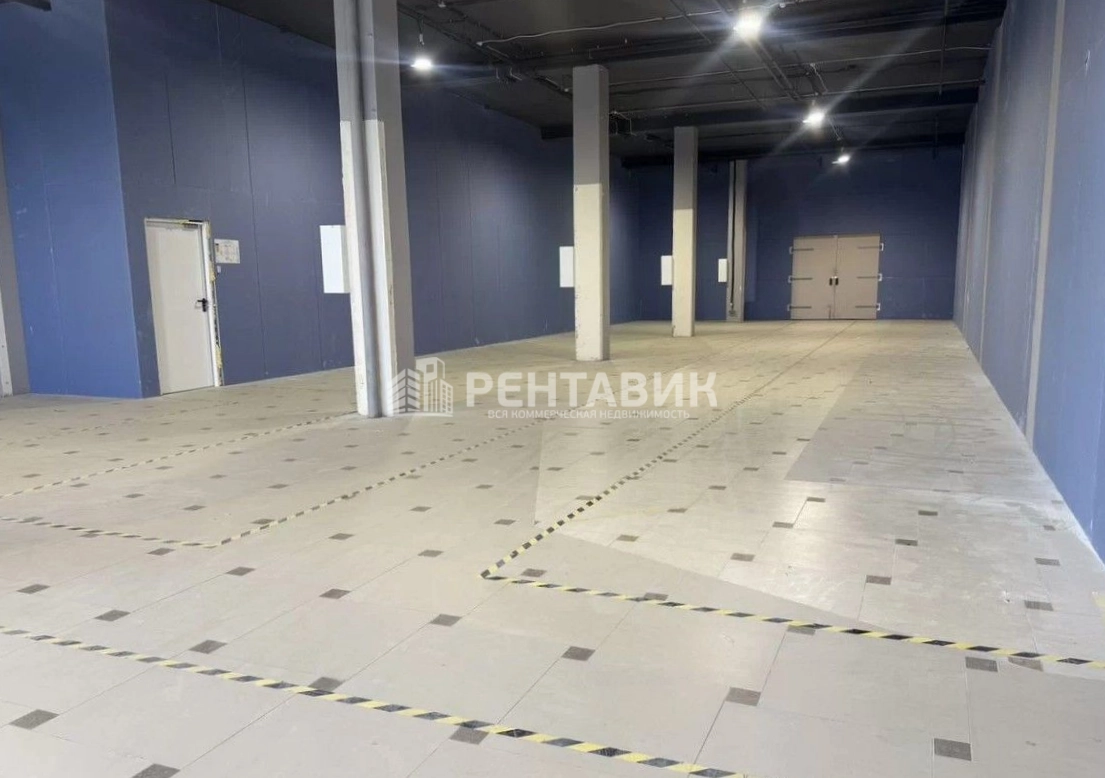 Склад Home Outlet / Хоум Аутлет площадью 500 квадратных метров