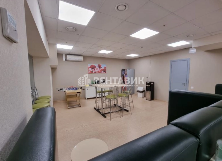Офис Смоленский площадью 1622 квадратных метров