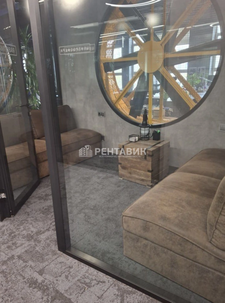 Офис Школа Журналистов площадью 1542 квадратных метров