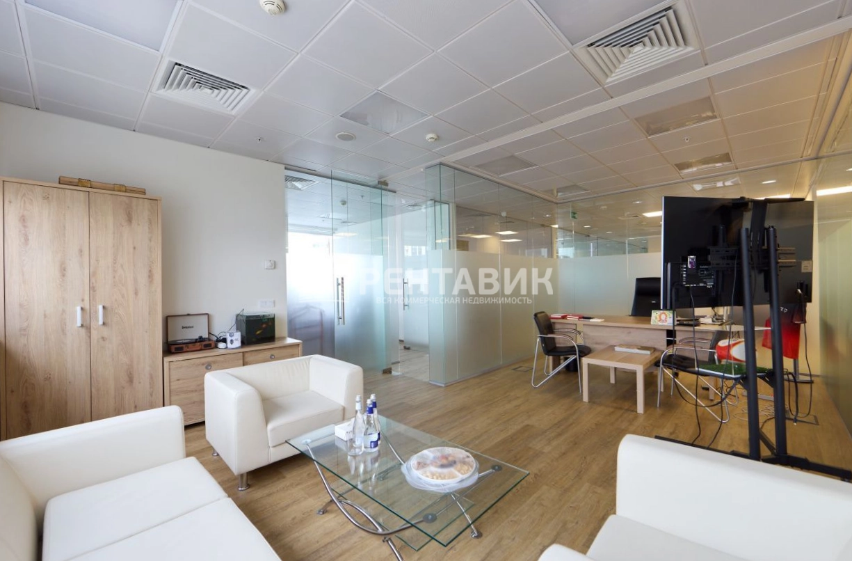 Офис Двинцев корпус Б площадью 906 квадратных метров