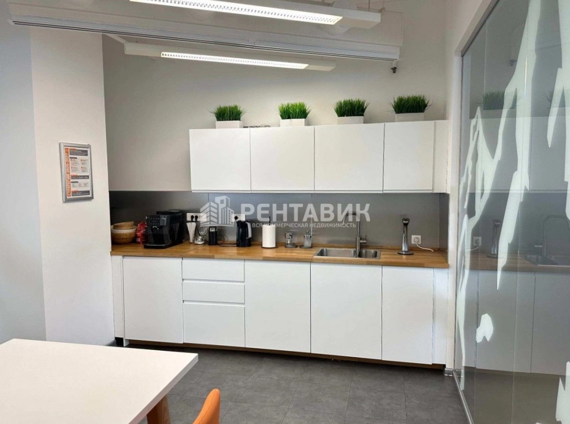 Офис Двинцев корпус С площадью 362 квадратных метров