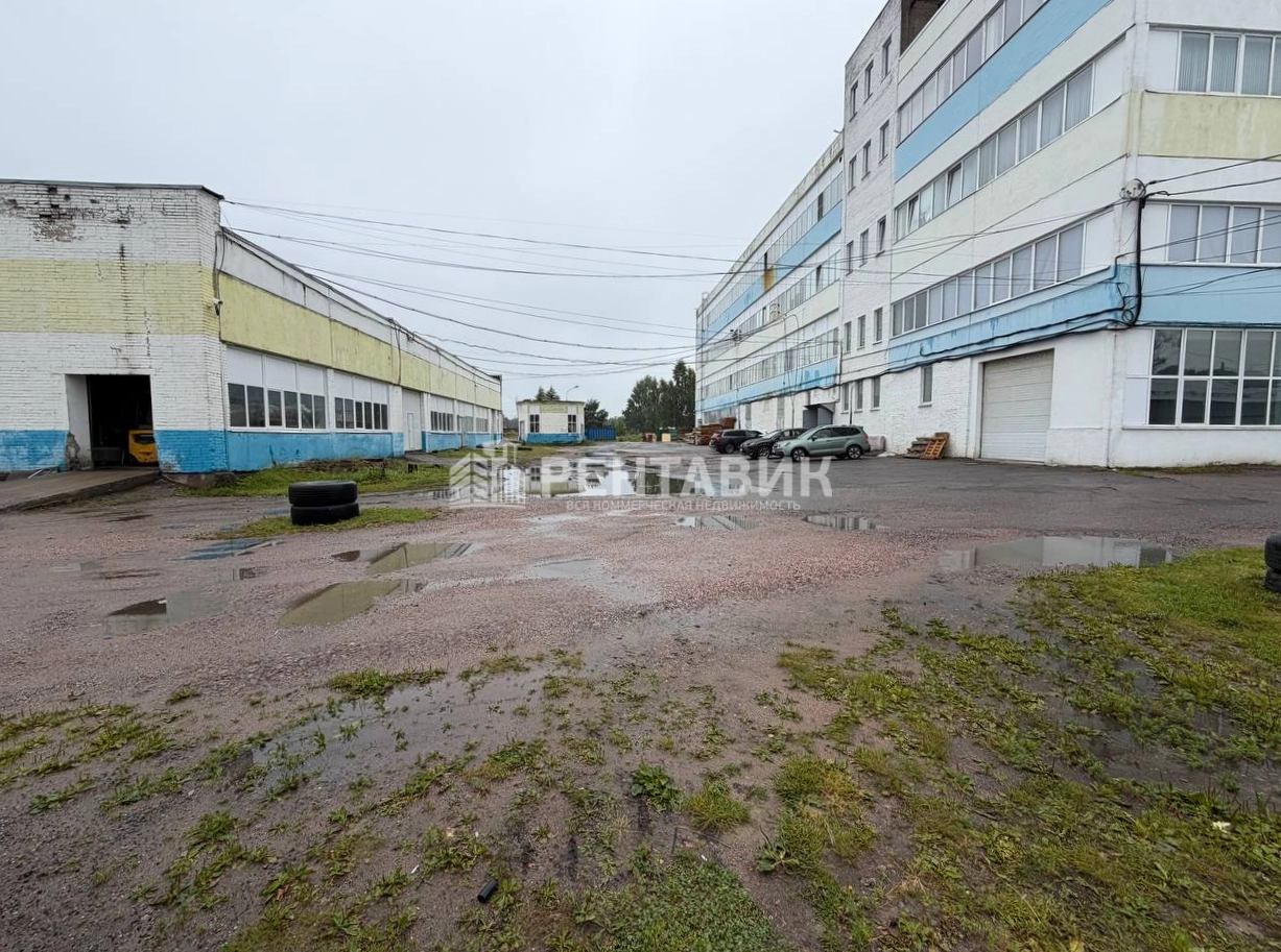Здание Шлиссельбург, Красный тракт, 2 по адресу Ленинградская обл, Кировский р-н, г Шлиссельбург, ул Красный тракт, д 2