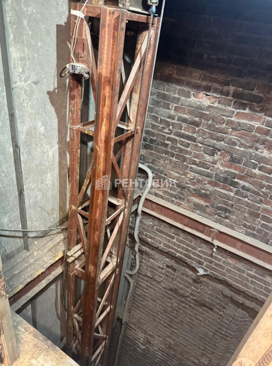 Производство Чугунная, 14Р площадью 1050 квадратных метров