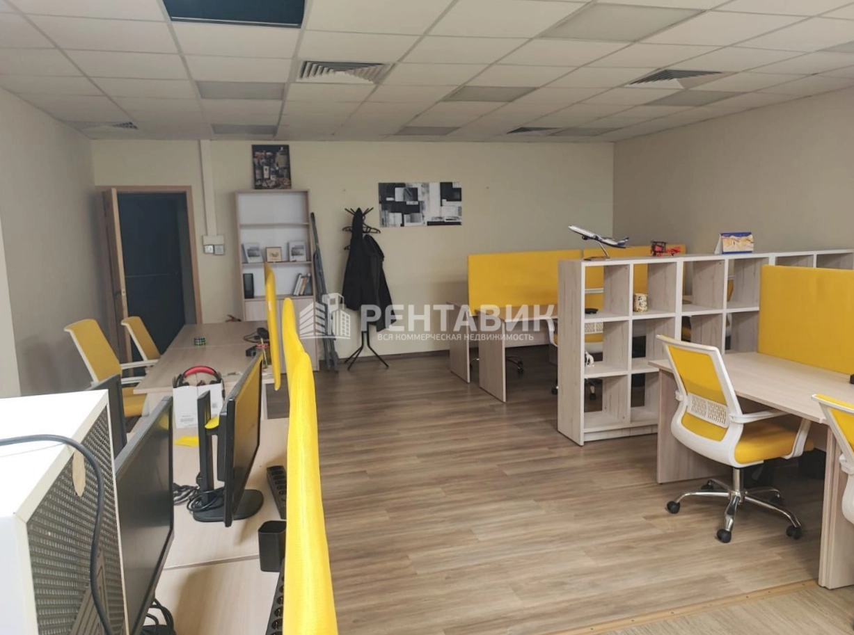 Офис Виктория Плаза площадью 2426.9 квадратных метров