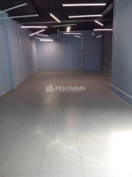 Помещение свободного назначения Перрон площадью 83.8 квадратных метров