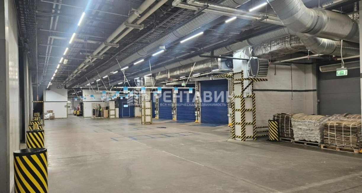 Помещение свободного назначения Мега Дыбенко площадью 12500 квадратных метров