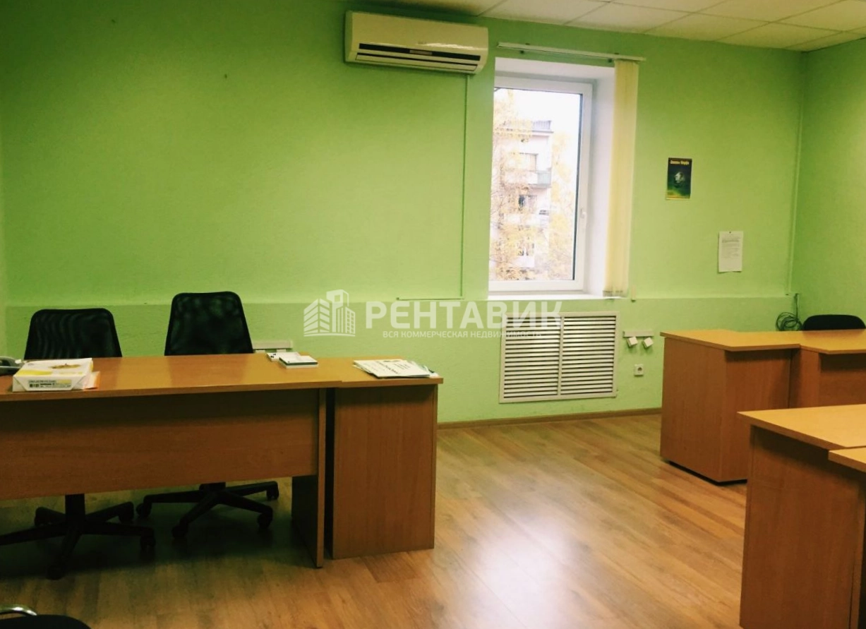 Здание целиком Фаворит площадью 2265 квадратных метров