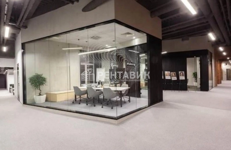 Офис Пассаж площадью 405 квадратных метров