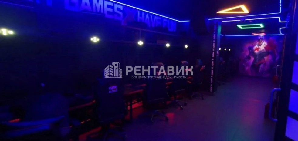 Торговая площадь Карпинского, 38к1 площадью 318 квадратных метров