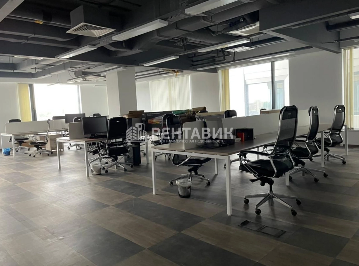 Офис Danilov Plaza / Данилов Плаза площадью 362 квадратных метров