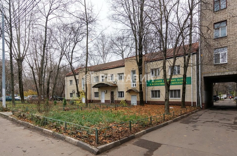 фасад дома, здание по адресу г Москва, ул Лётчика Бабушкина, д 6 стр 2
