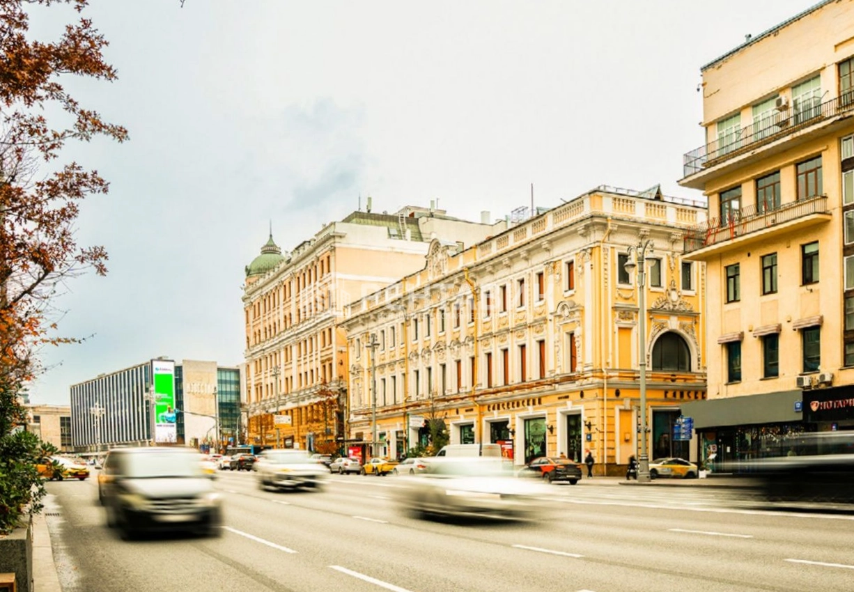Торговая площадь Тверская, 14 площадью 1703.6 квадратных метров