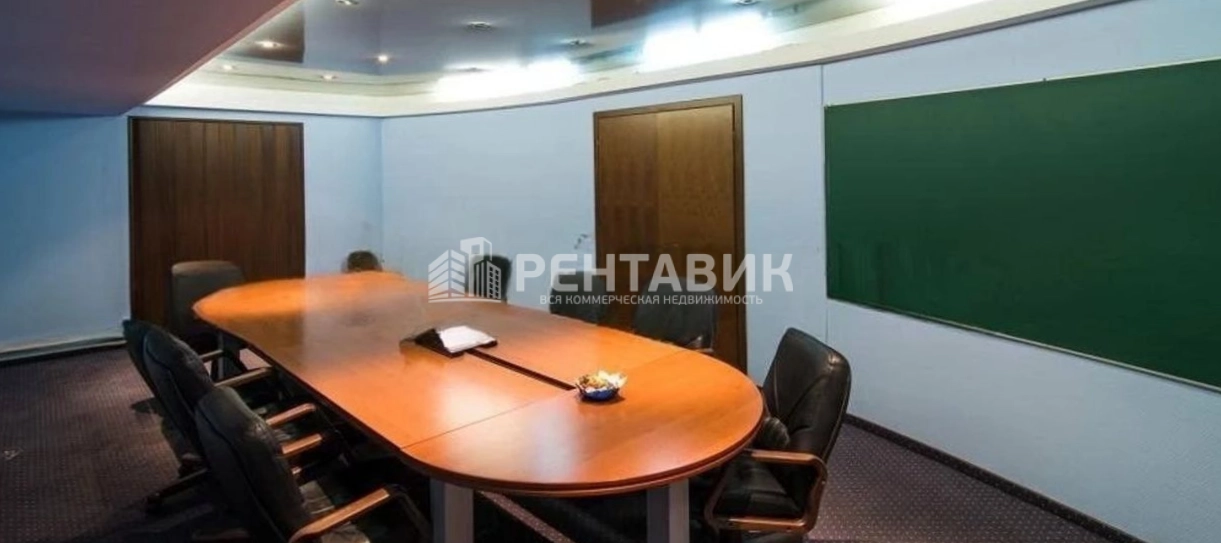 Офис Post Plaza площадью 1690 квадратных метров