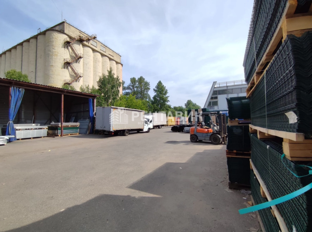 фасад дома, здание по адресу г Санкт-Петербург, пр-кт Обуховской Обороны, д 49