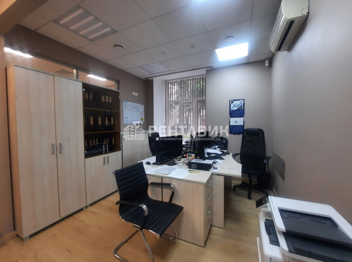 Офис Романов, 5 площадью 390.6 квадратных метров