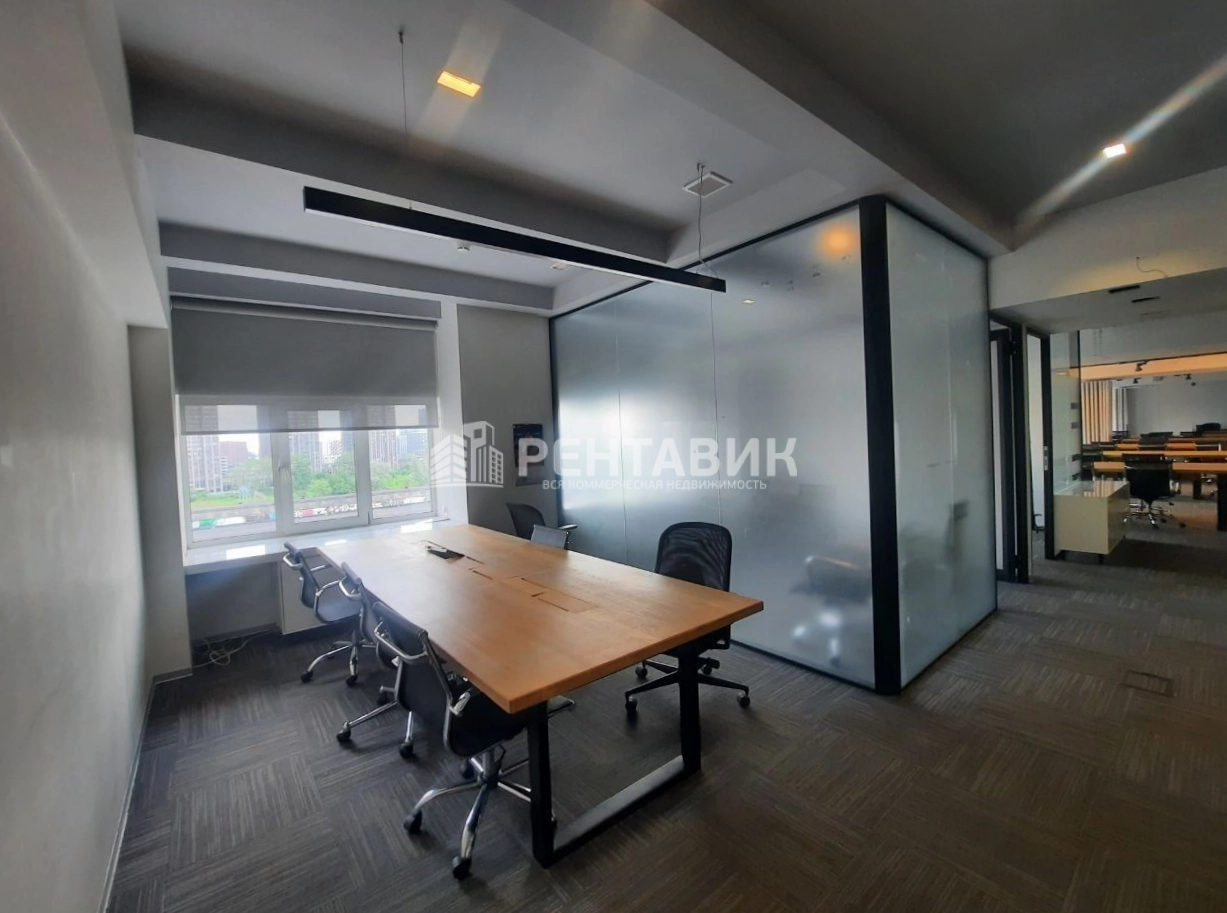 Офис Z-Plaza / Зет-Плаза площадью 1790 квадратных метров