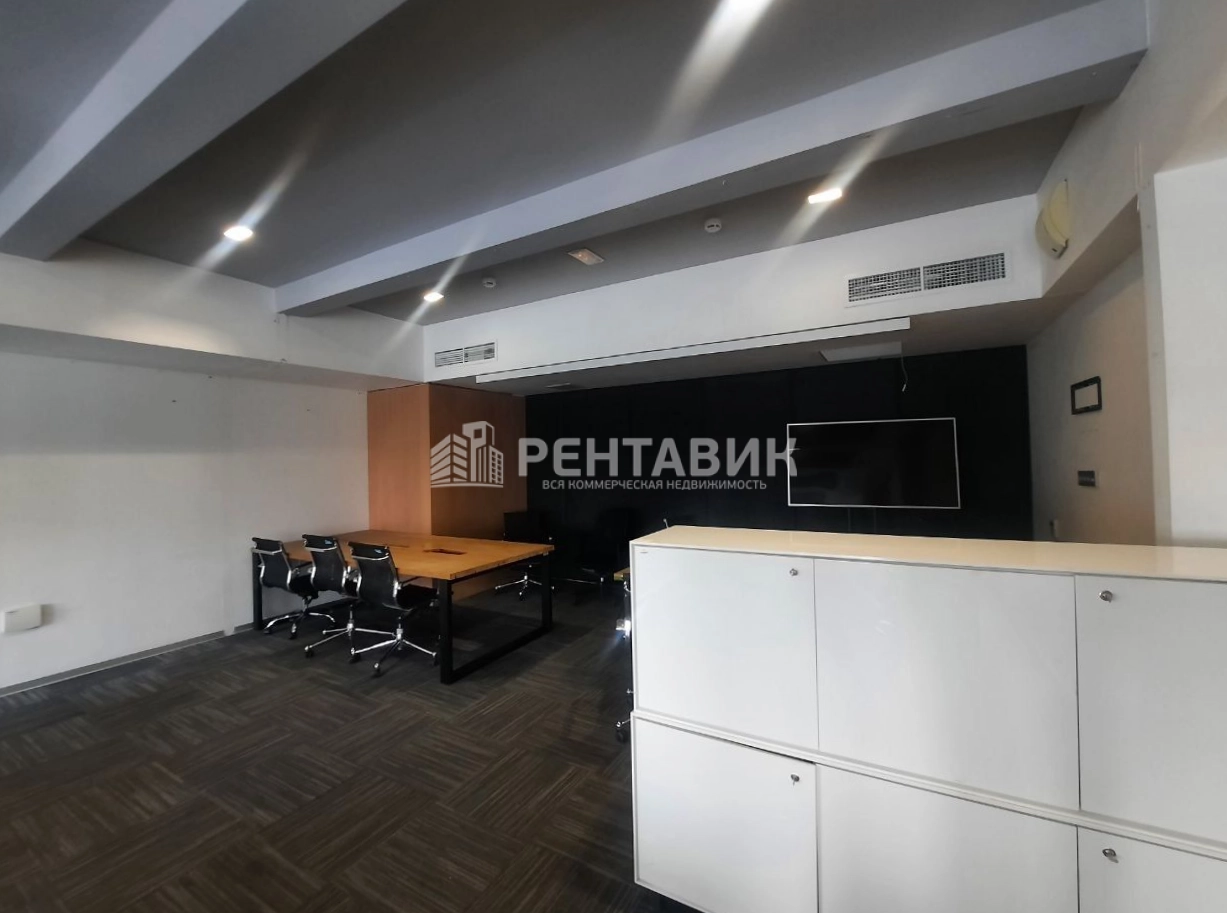 Офис Z-Plaza / Зет-Плаза площадью 1790 квадратных метров