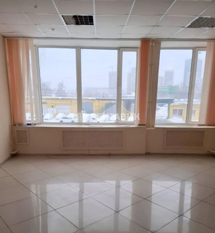 Помещение свободного назначения Литовская, 17а площадью 894 квадратных метров