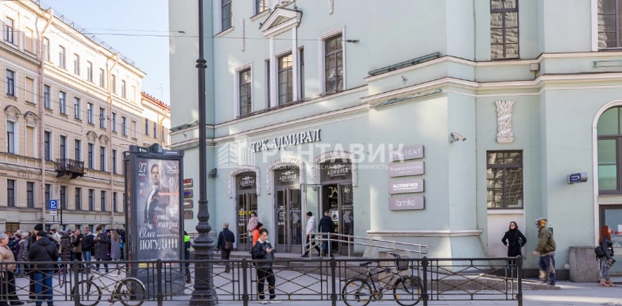 Здание целиком Адмирал площадью 9290 квадратных метров