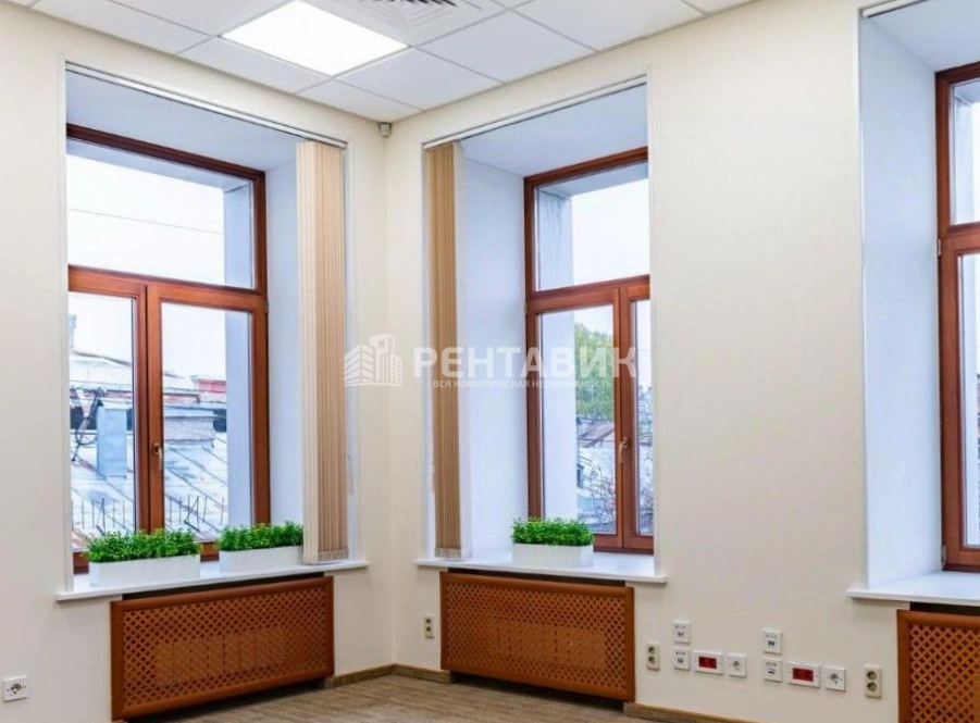 Офис Сенатор на Чайковского, 1 площадью 197.9 квадратных метров