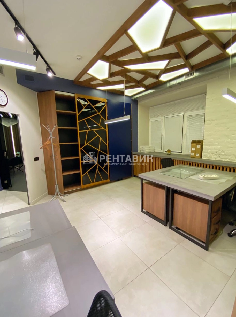 Офис Мантулинская, 10 площадью 265 квадратных метров