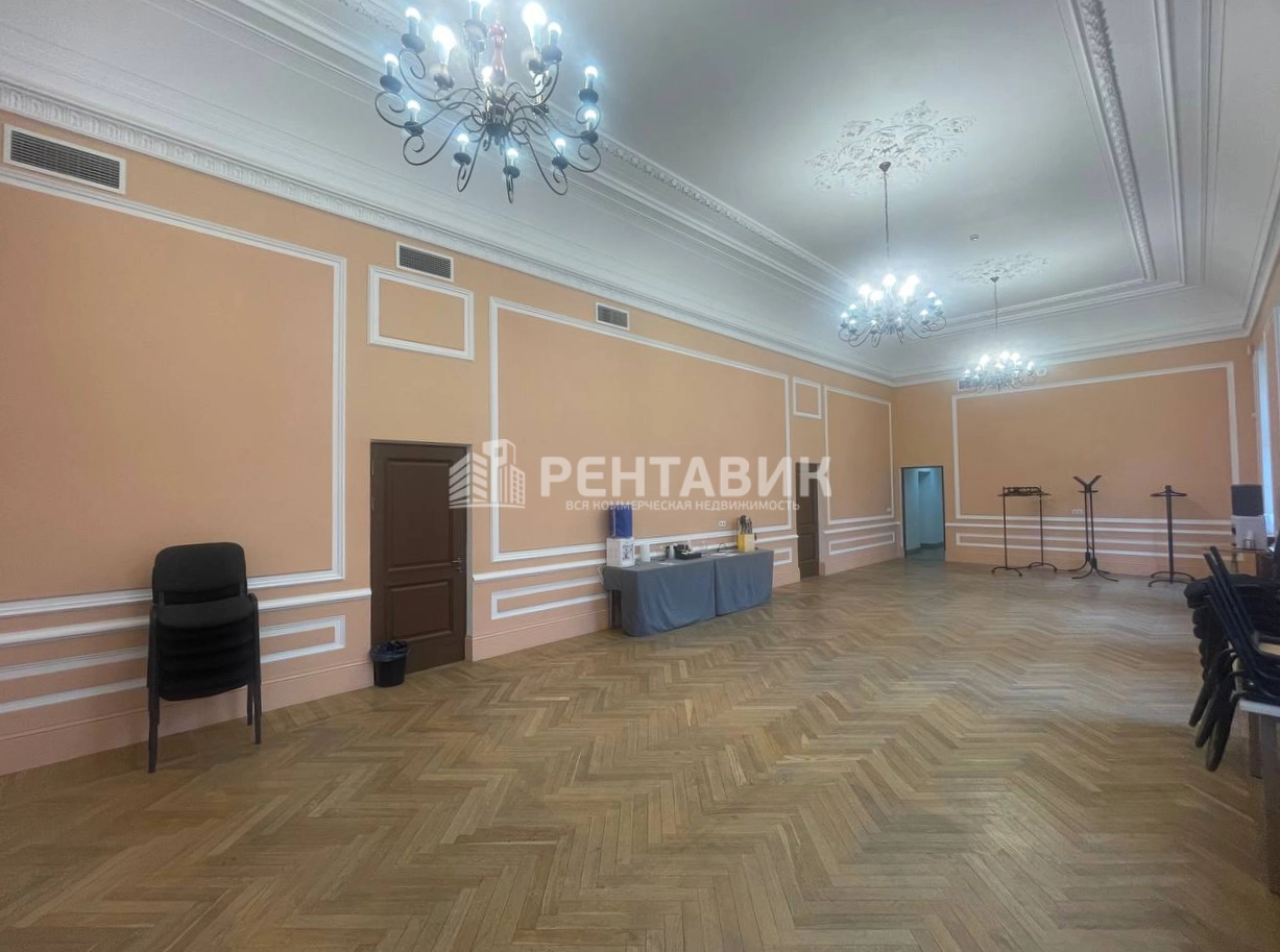 Здание целиком Свердловская набережная, 22 площадью 2400 квадратных метров