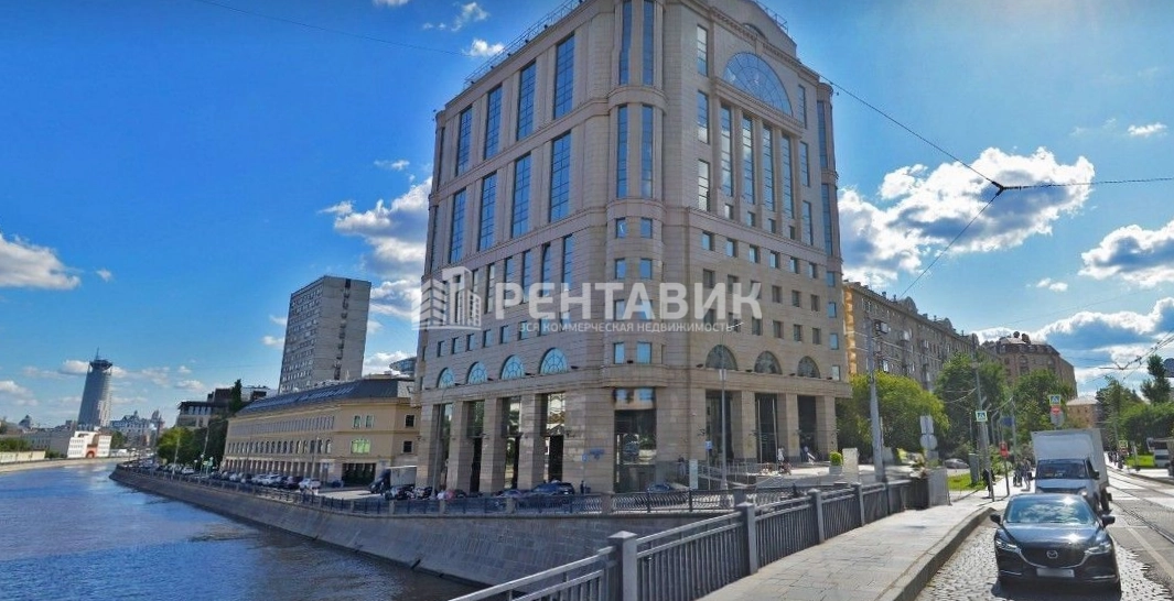 фасад дома, здание по адресу г Москва, Овчинниковская наб, д 20 стр 1