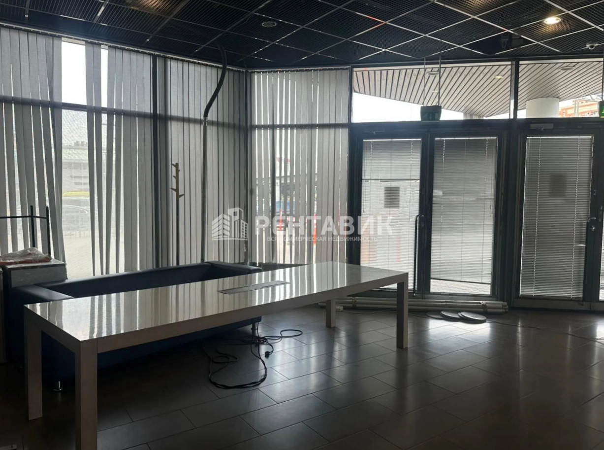 Офис Примиум площадью 1674 квадратных метров