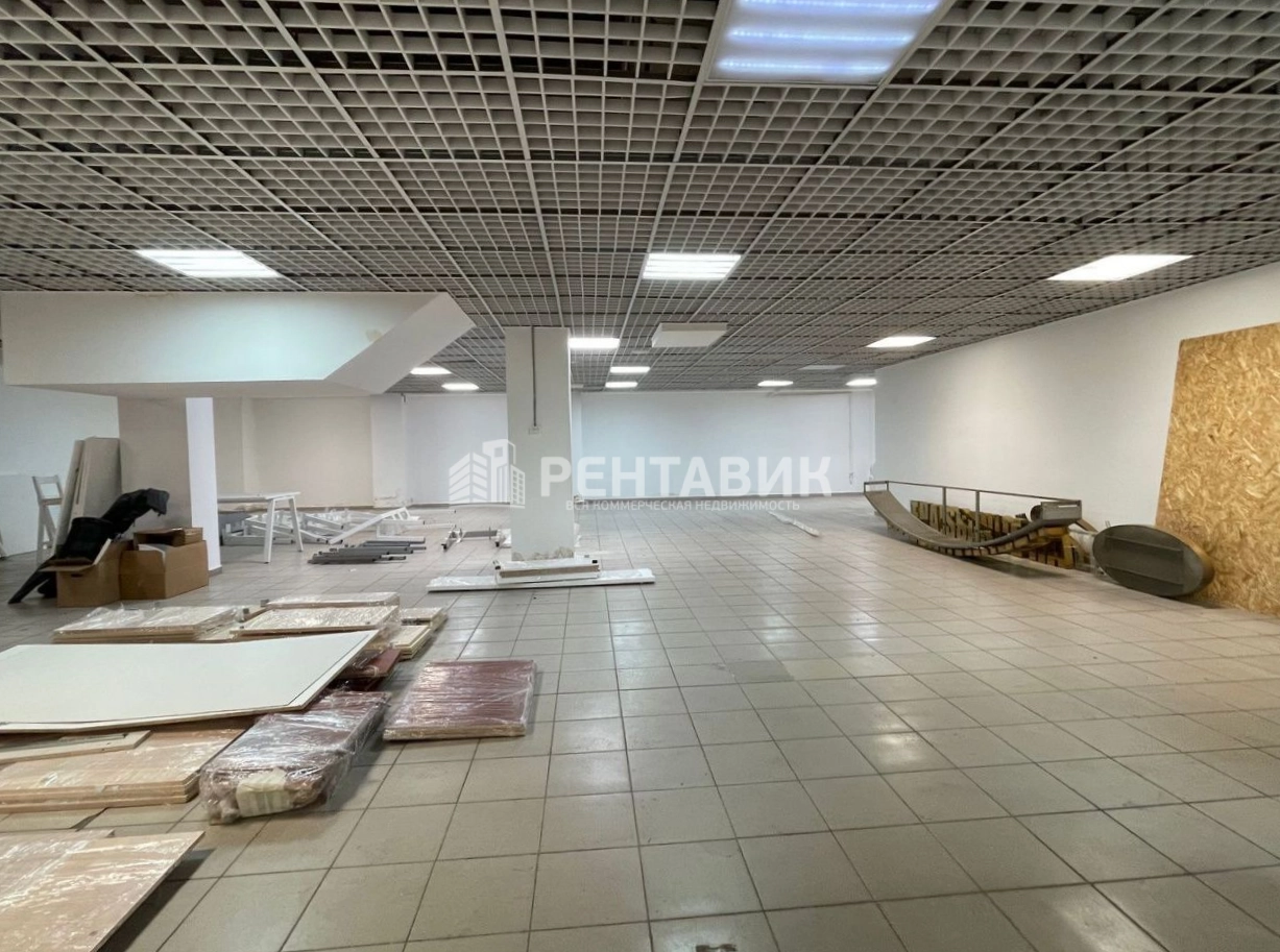 Помещение свободного назначения Renaissance Hall площадью 555 квадратных метров