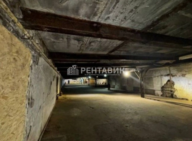 Помещение свободного назначения Брусницын площадью 800 квадратных метров