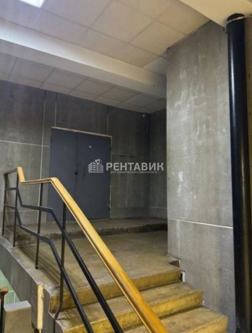 Помещение свободного назначения Брусницын площадью 800 квадратных метров