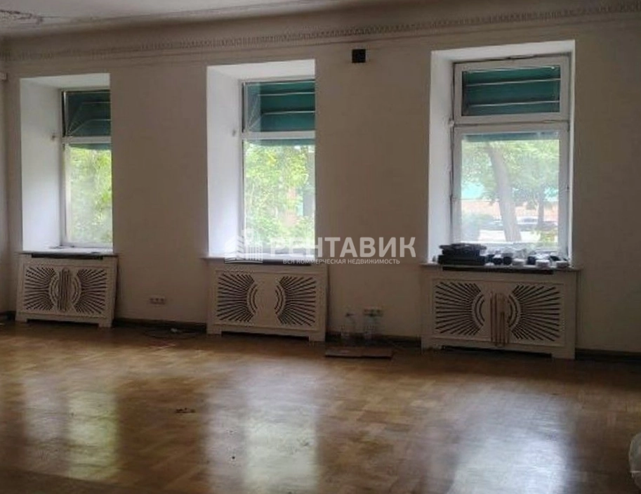 Помещение свободного назначения Каменноостровский, 73-75 площадью 370 квадратных метров