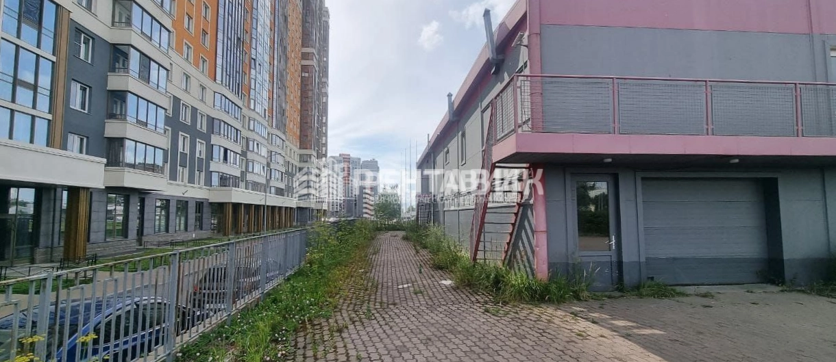 Здание целиком Суворов площадью 461 квадратных метров