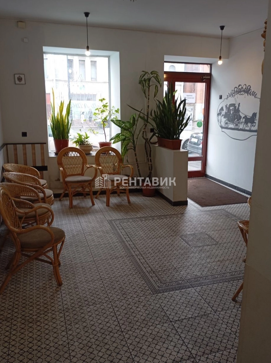 Общепит Декабристов, д 43-45 площадью 232 квадратных метров