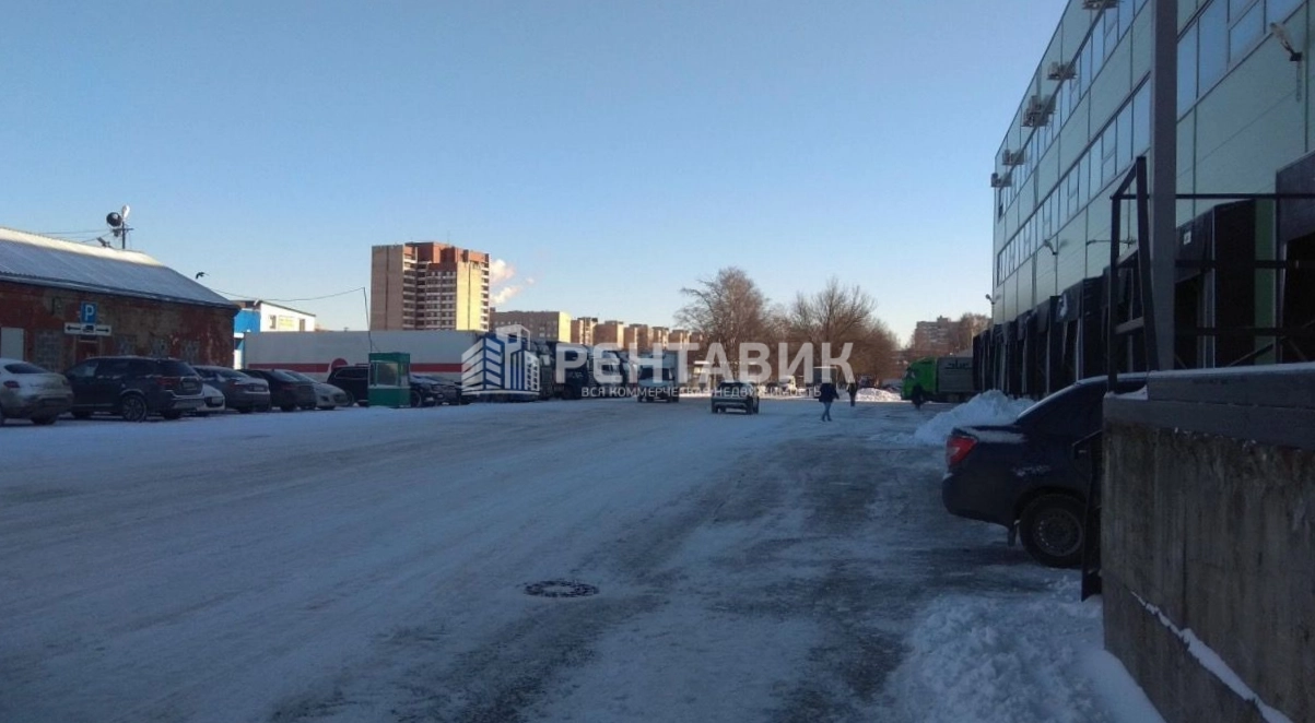фасад дома, здание по адресу г Санкт-Петербург, пр-кт Непокорённых, д 63