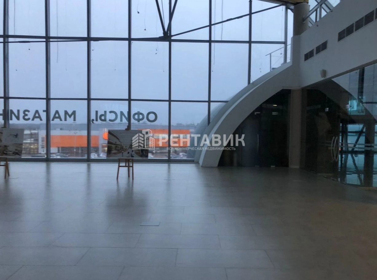 Помещение свободного назначения Новая Аура площадью 1644.5 квадратных метров