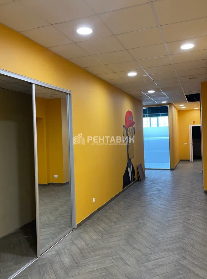 Офис Оптиков 4 площадью 895 квадратных метров