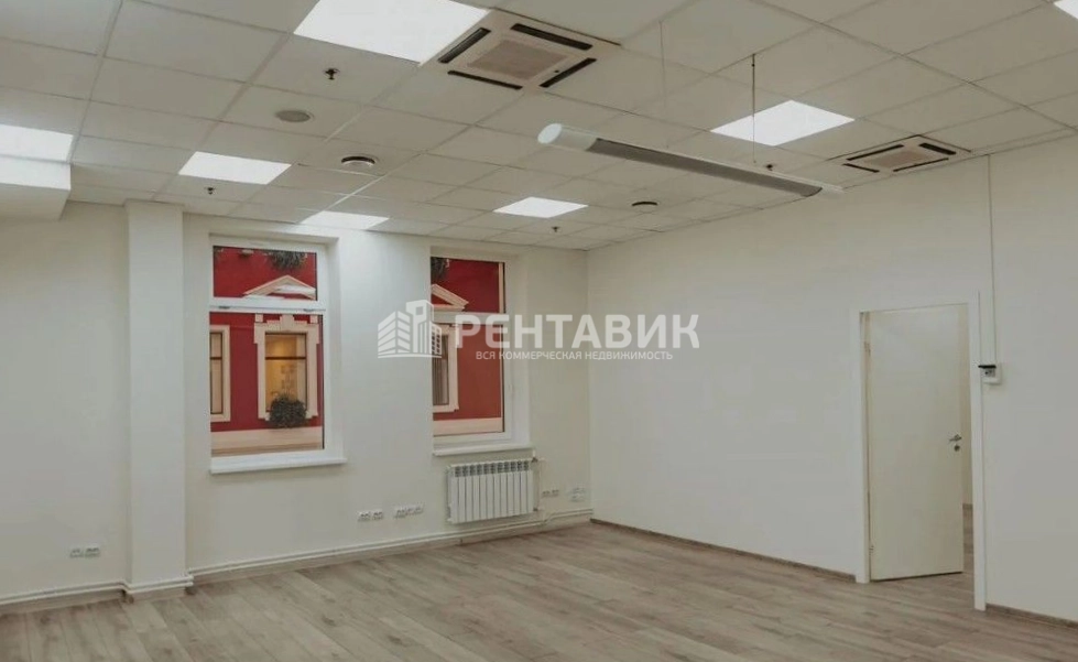 Офис Дженсен Хаус на Макарова, 32 площадью 95.2 квадратных метров