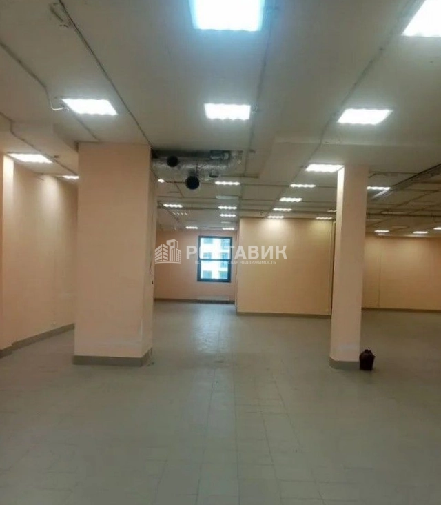 Помещение свободного назначения Перрон площадью 230.5 квадратных метров