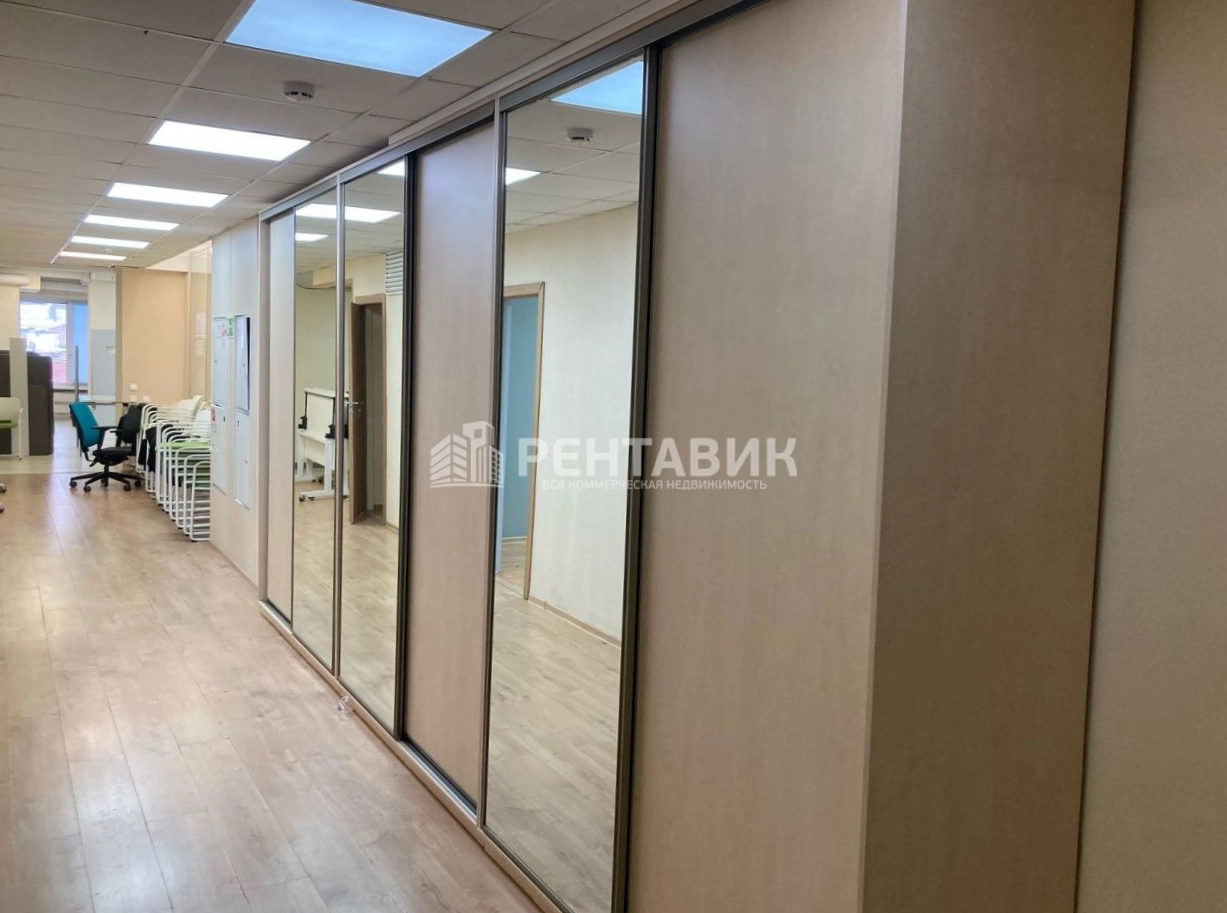 Офис МегаПарк площадью 1040 квадратных метров