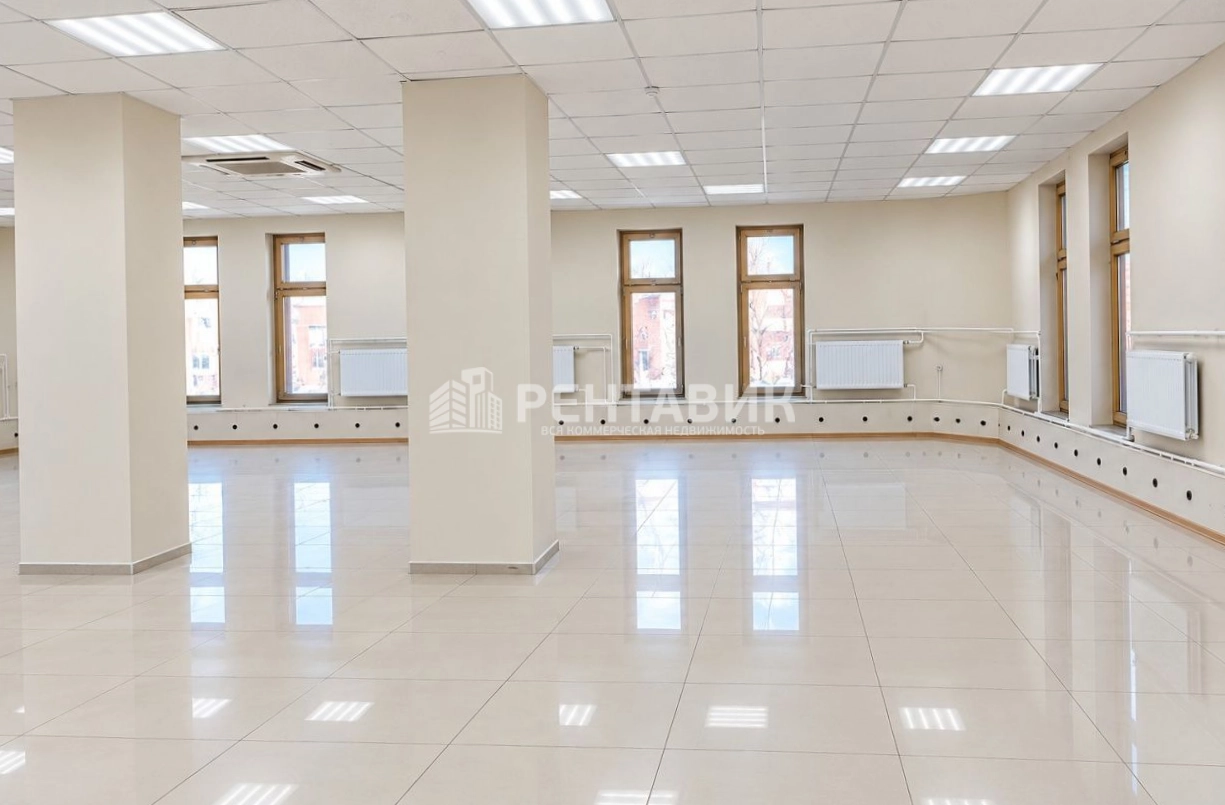 Торговая площадь Ветеранов, 114к1 площадью 315 квадратных метров