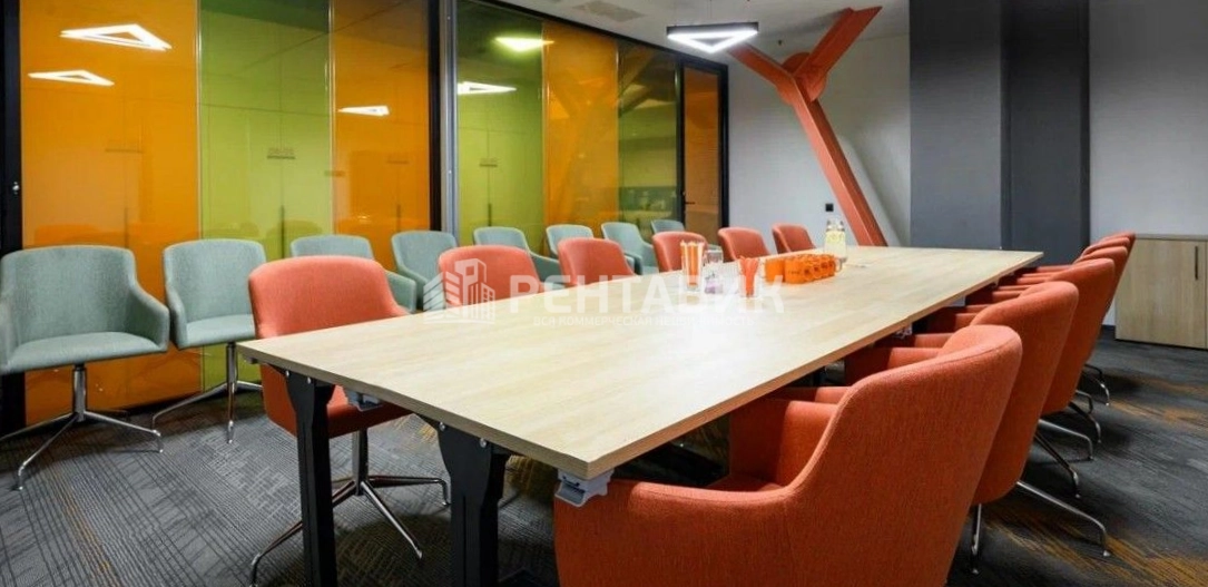 Офис Renaissance Hall площадью 1200 квадратных метров