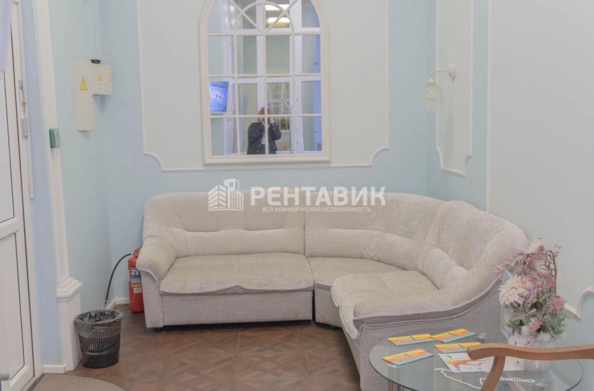 Офис Набережная реки Мойки, 37 площадью 355.7 квадратных метров