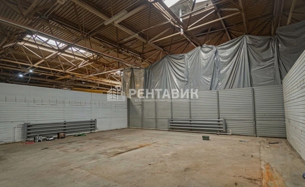 Помещение свободного назначения Екатерининский 3Б площадью 550 квадратных метров