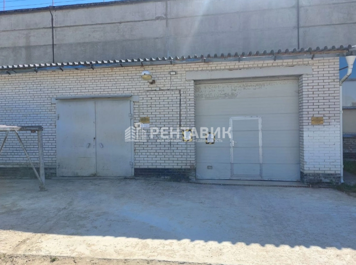 Здание Войсковицы Промзона 2 по адресу улица Строителей, 16, посёлок Войсковицы, Гатчинский муниципальный округ, Ленинградская область