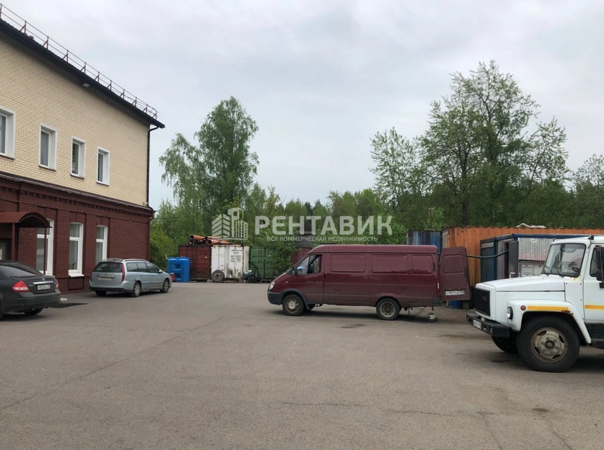 Здание целиком Братская, 23 площадью 2027 квадратных метров