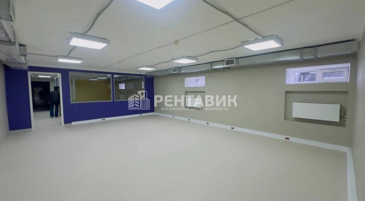 Помещение свободного назначения Феникс площадью 301.8 квадратных метров