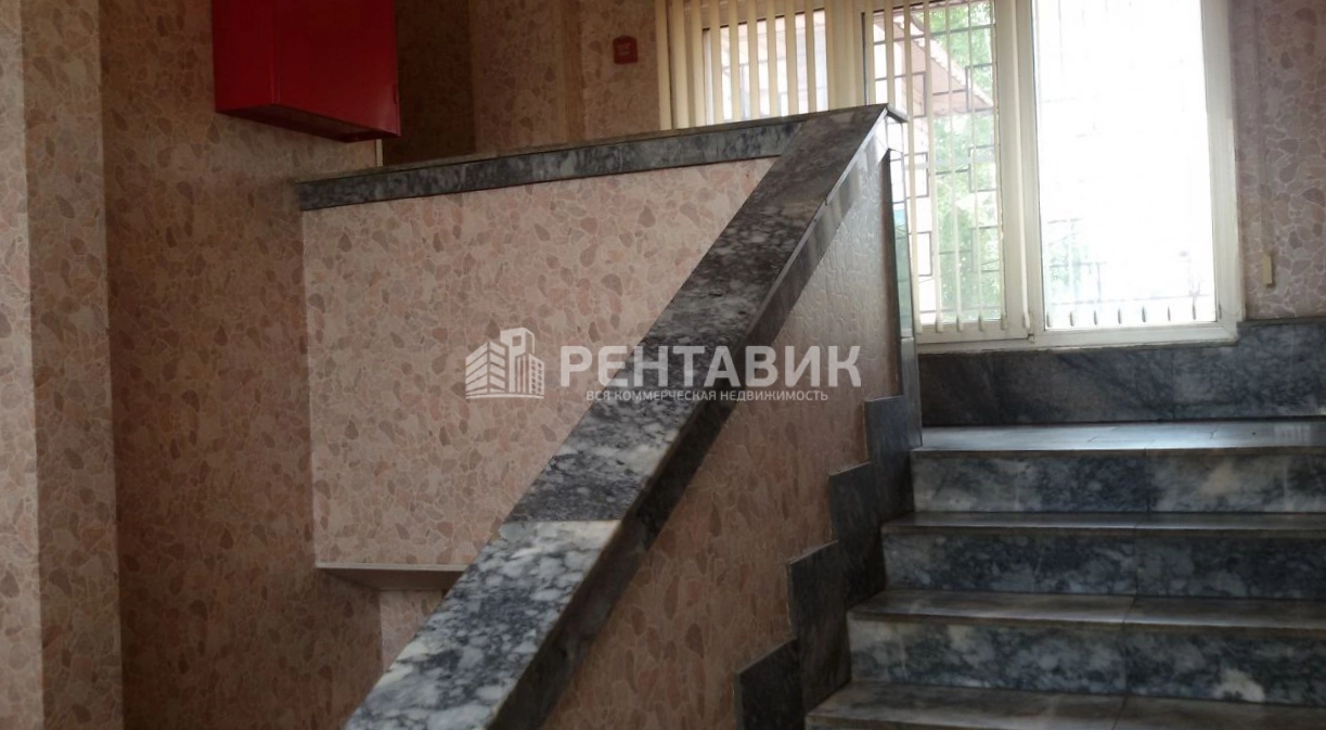 Здание целиком 1-й проезд Перова Поля, 11А площадью 544 квадратных метров