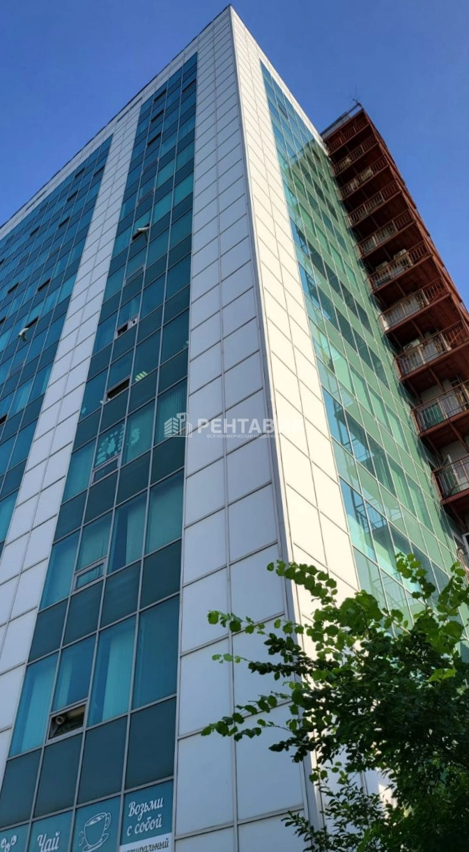 фасад дома, здание по адресу г Санкт-Петербург, ул Бассейная, д 21