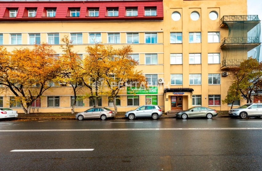 Здание Урал Плаза по адресу г Санкт-Петербург, ул Уральская, д 19 к 8